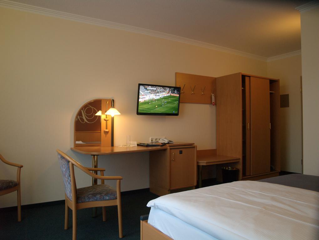 Waldhotel Kurfuerst Kaisersesch Pokoj fotografie